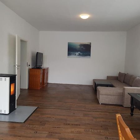 Westerwald Apartments Strassenhaus Bagian luar foto