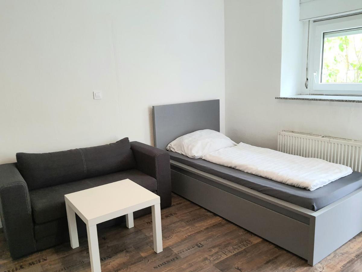 Westerwald Apartments Strassenhaus Bagian luar foto