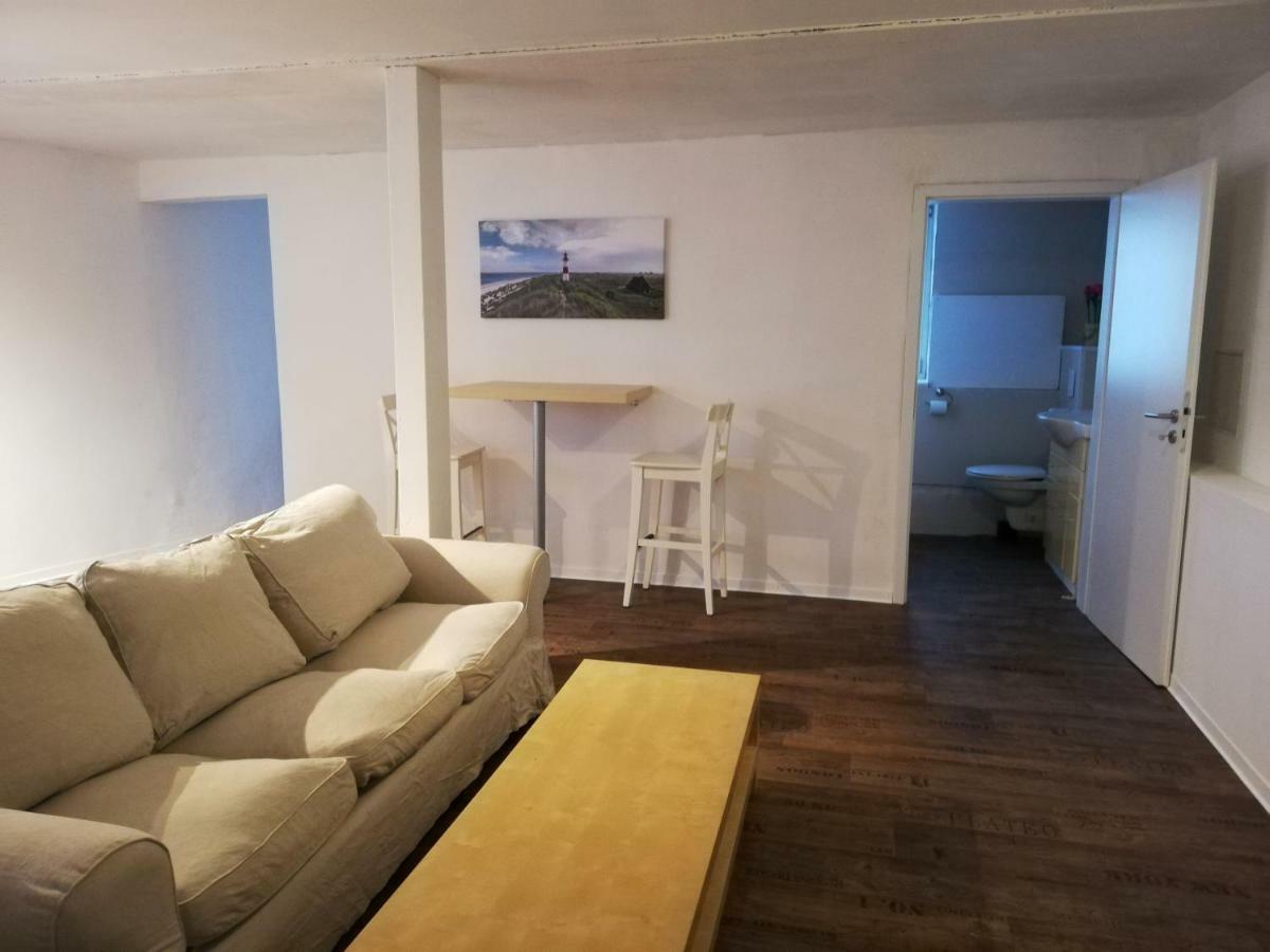 Westerwald Apartments Strassenhaus Bagian luar foto