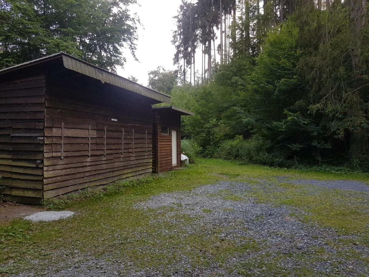 Westerwald Apartments Strassenhaus Bagian luar foto